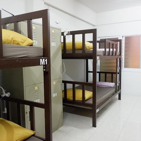 Ranong Backpacker'S Hostel (Adults Only) Extérieur photo