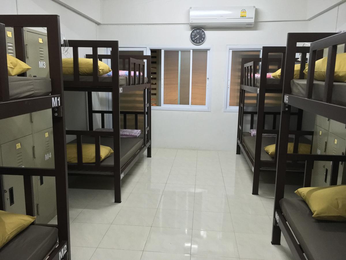 Ranong Backpacker'S Hostel (Adults Only) Extérieur photo