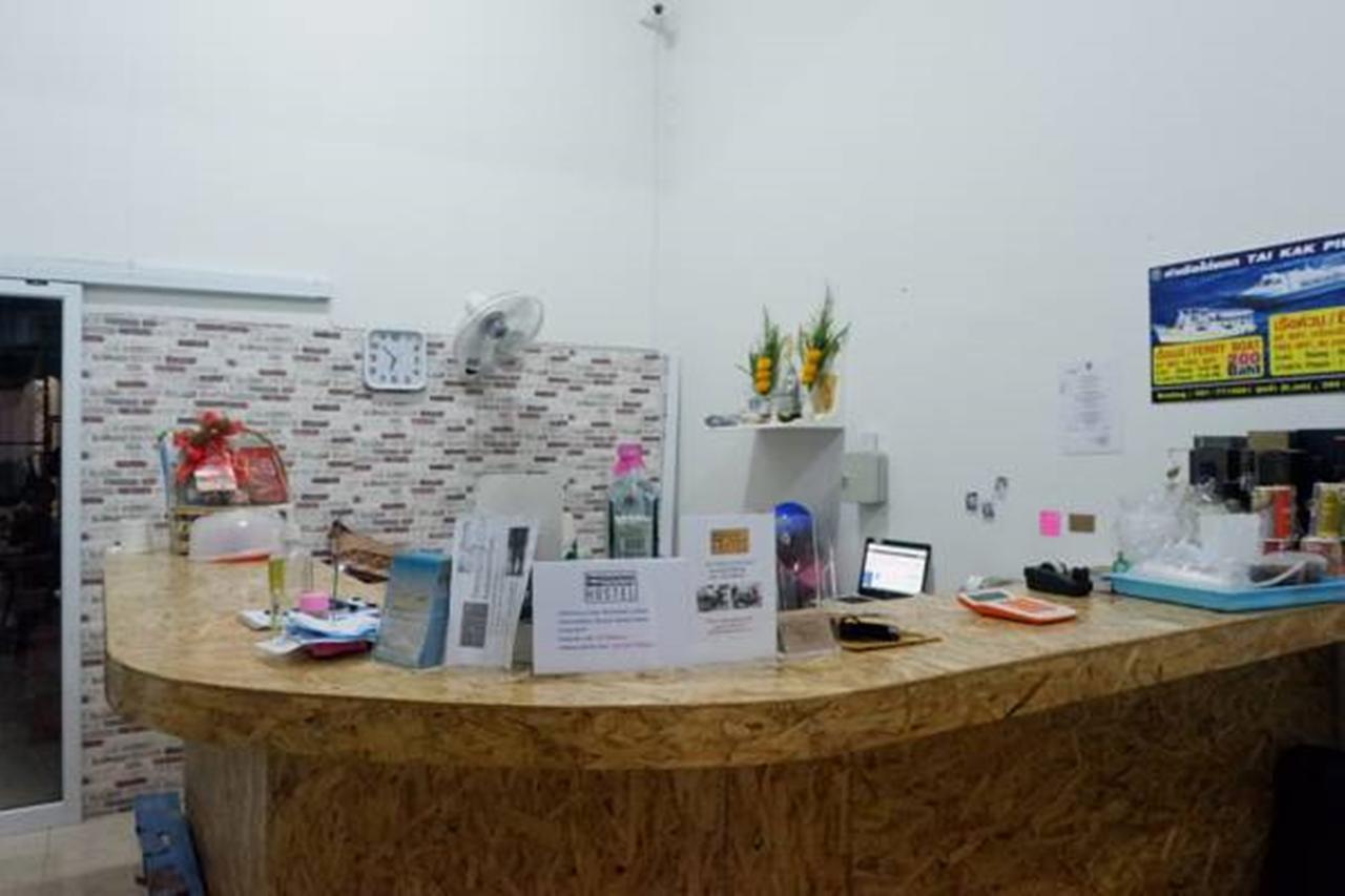 Ranong Backpacker'S Hostel (Adults Only) Extérieur photo